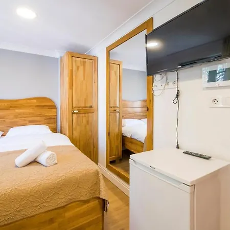 Apartment Lovely 1 Wac Close To Tophane Tram Station