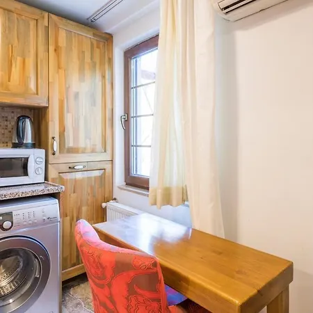 Lovely 1 Wac Close To Tophane Tram Station * Istanbul